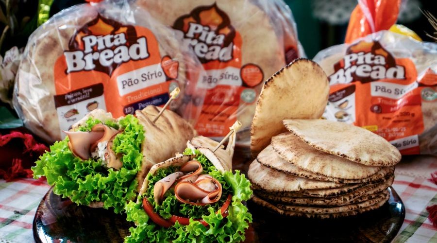 Demanda por pão sírio cresce com novos padrões de consumo