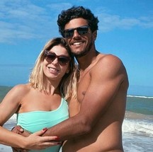 Sheila Mello e Feijão Souza também tornaram pública a separação no fim de outubro. Eles estavam juntos há dois anos — Foto: Reprodução/Instagram