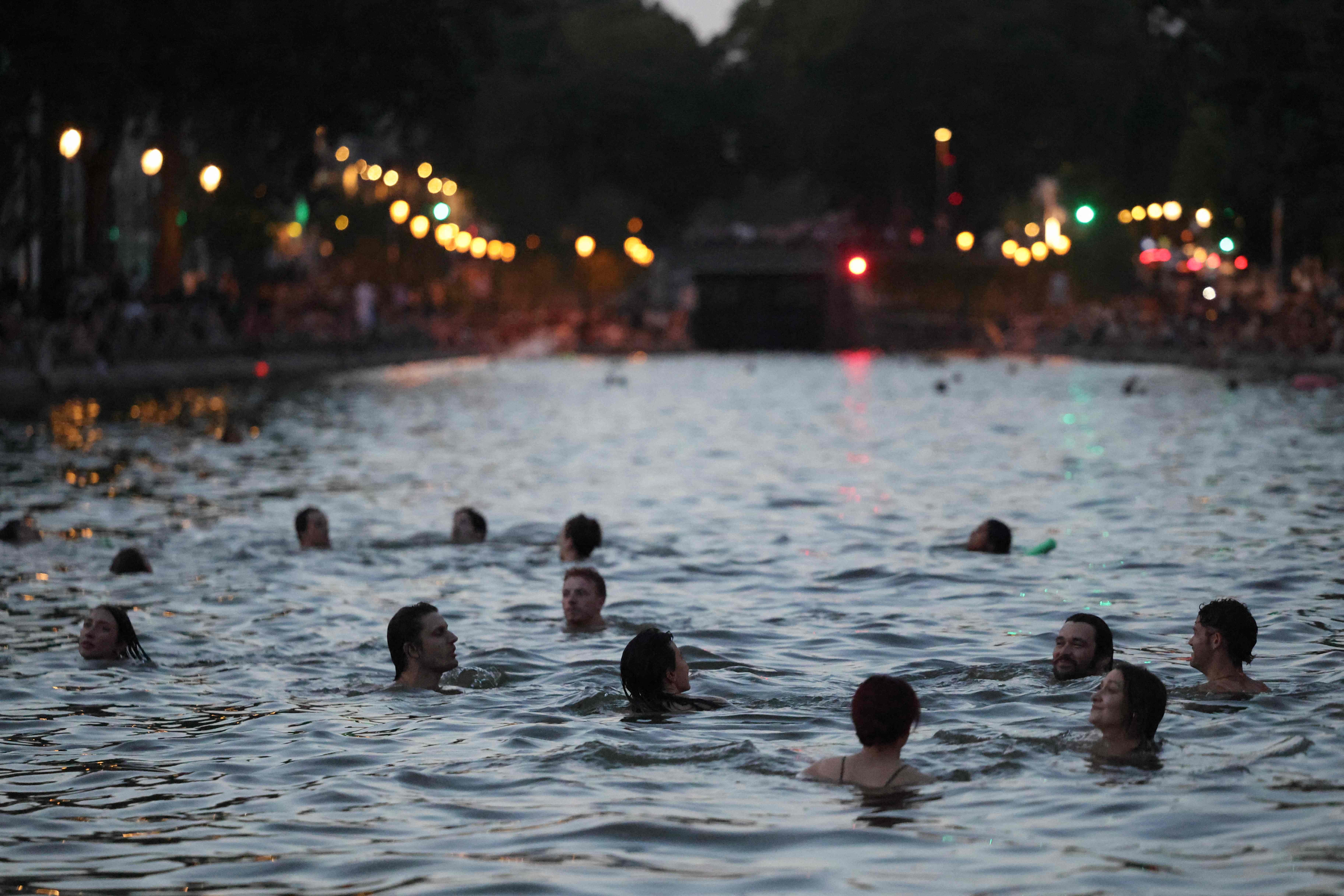 França registra 301 mortes por afogamento durante ondas de calor, alta de 14% com relação ao mesmo período em 2025 - QTU Questões do Universo