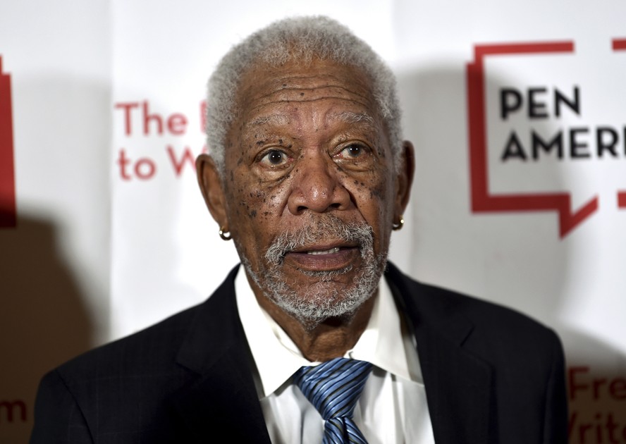 Freeman diz que termos 'afroamericano' e 'mês da história negra