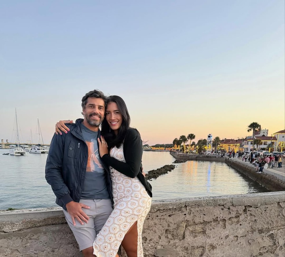 Alberto Cowboy e a mulher, Priscilla Monroy — Foto: Reprodução/Instagram