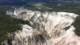 Conheça parque americano onde 'crimes são legais' e entenda o porquê