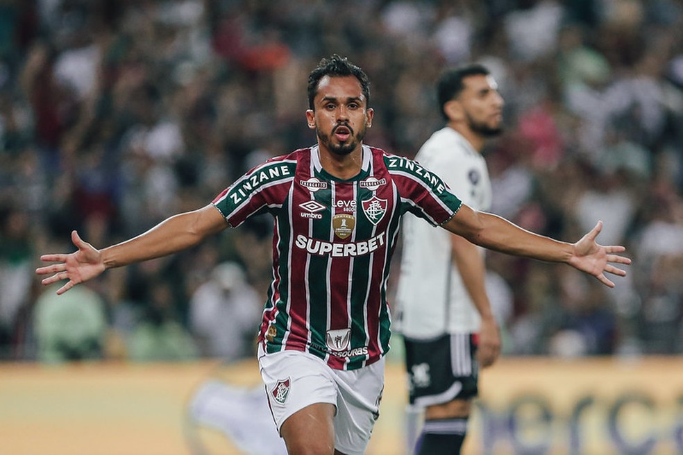Lima comemora o gol que deu a vitória para o Fluminense sobre o Atlético-MG no Maracanã — Foto: Lucas Merçon/Fluminense