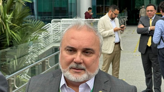 'Deixamos a política de preços que o presidente pediu', diz Prates ao deixar a Petrobras