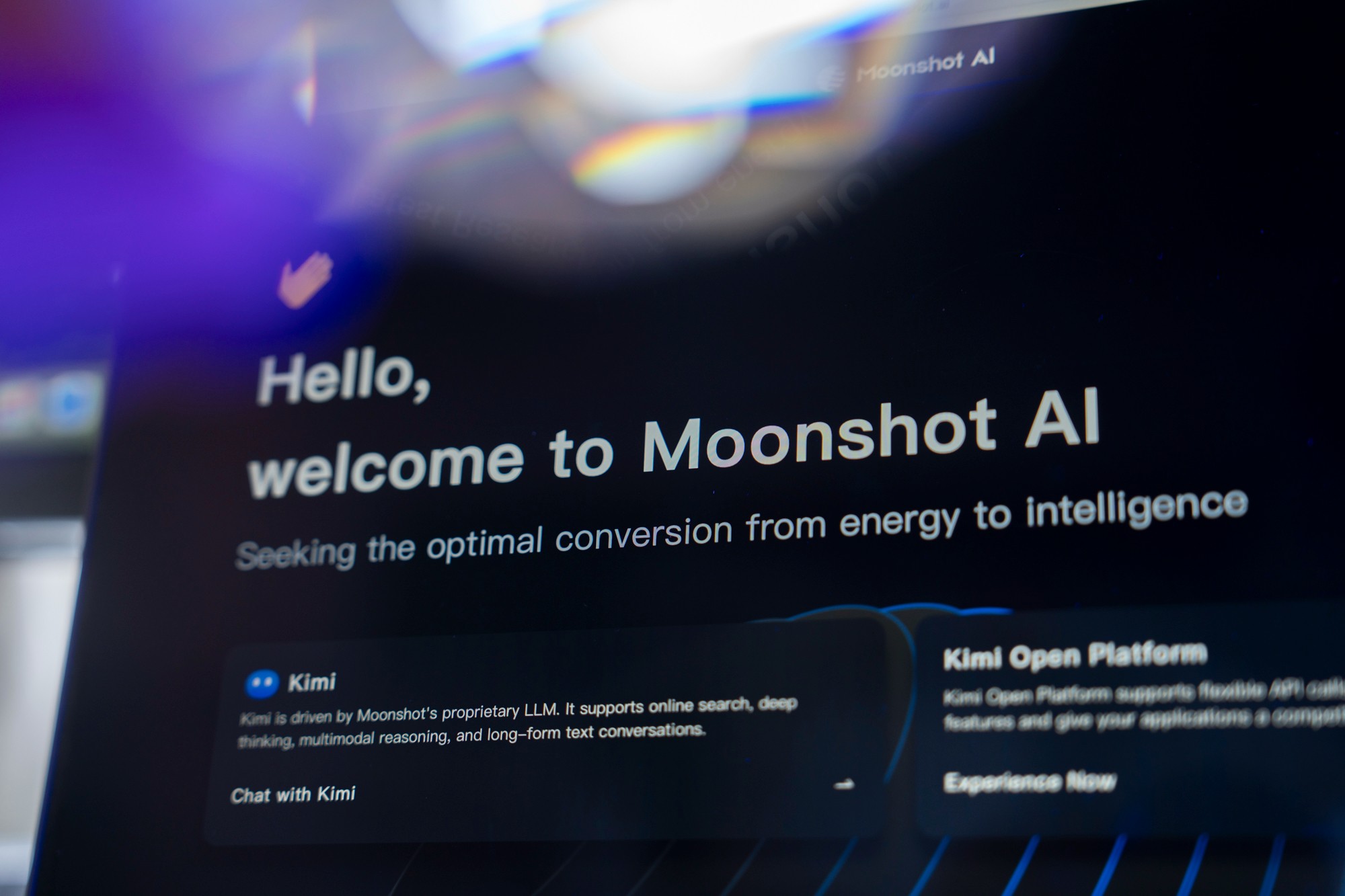 Moonshot desafia percepção de vantagem dos EUA sobre a China em inteligência artificial