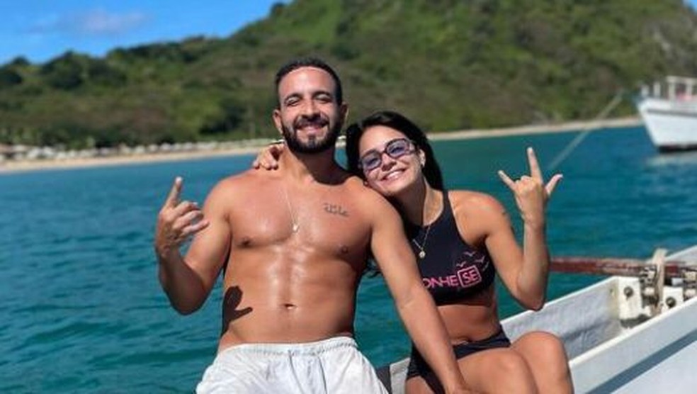 Giullia Buscacio e o namorado, Diogo Fialho — Foto: Reprodução/Instagram
