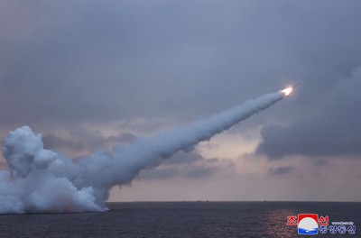 Teste de mísseis de cruzeiro da Coreia do Norte (Foto: reprodução/O Globo) Lorena Bueri