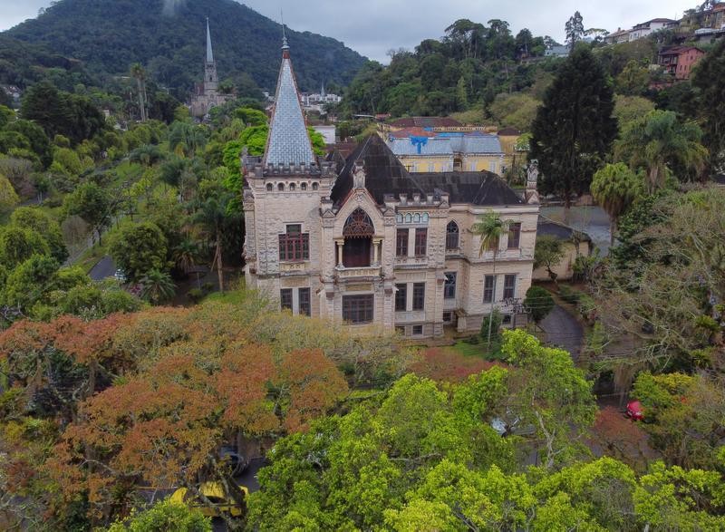 De Santa Teresa a Petrópolis: conheça castelos centenários que resistem ao tempo no Rio
