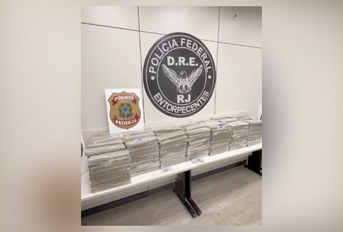 PF e PRF apreendem, na Dutra, 305 quilos de maconha que iriam para comunidades no Rio