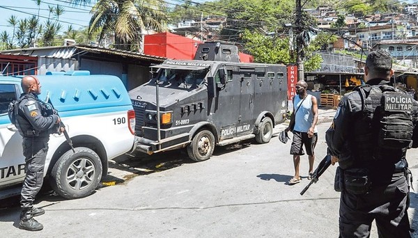 Guerra entre milícia e tráfico deixa um morto ou ferido por dia no Rio