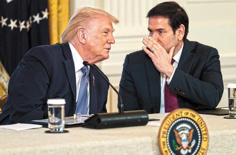 Com 200 mil estrangeiros na mira, EUA planejam maior revogação em massa de vistos da história, diz agência americana - QTU Questões do Universo