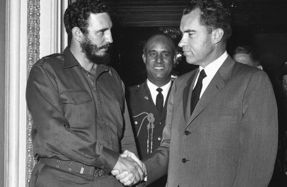 Fidel Castro com Richard Nixon nos Estados Unidos em 1959 — Foto: Arquivo