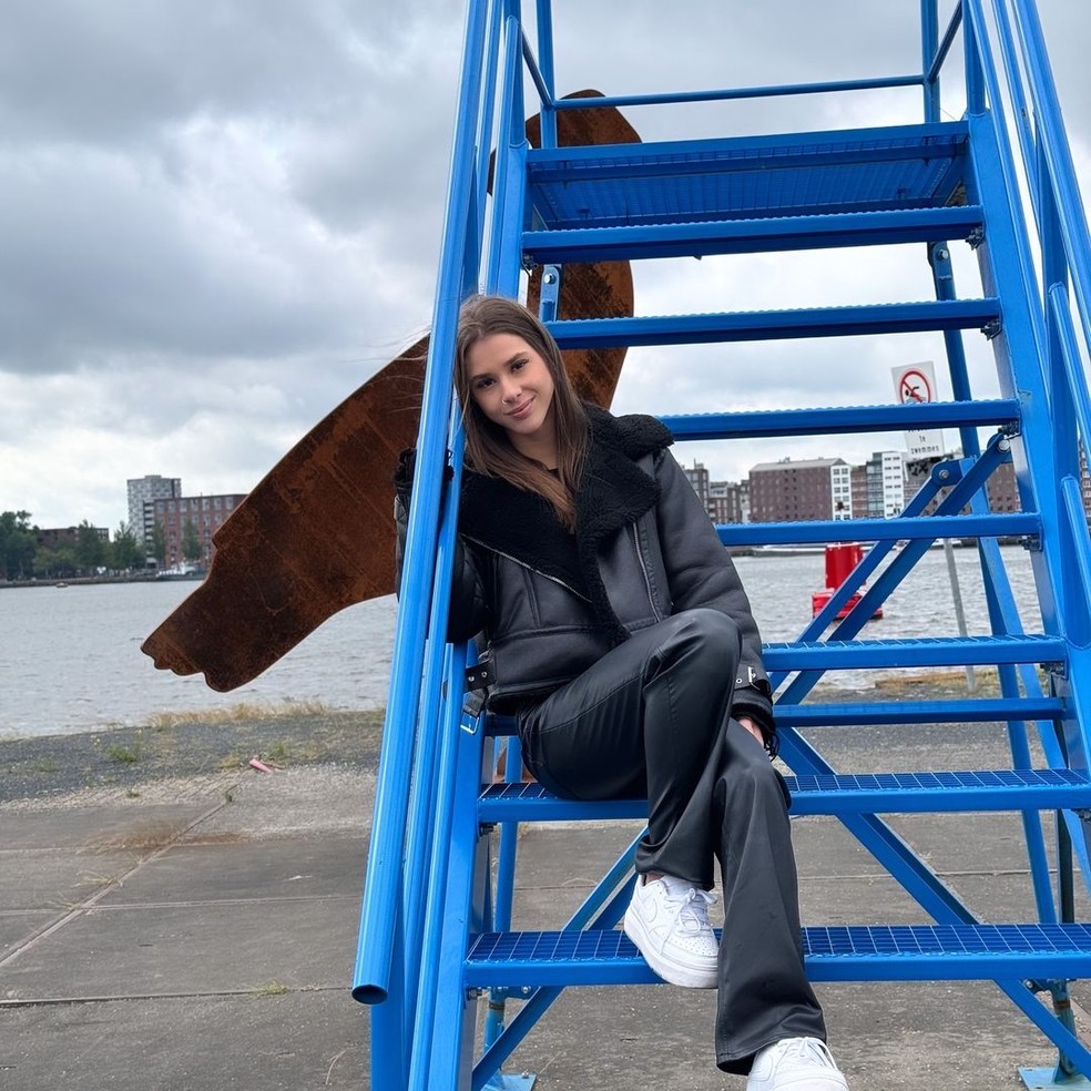 Influencer larga faculdade ao ser hostilizada por roupa curta: Me senti a  Geisy Arruda