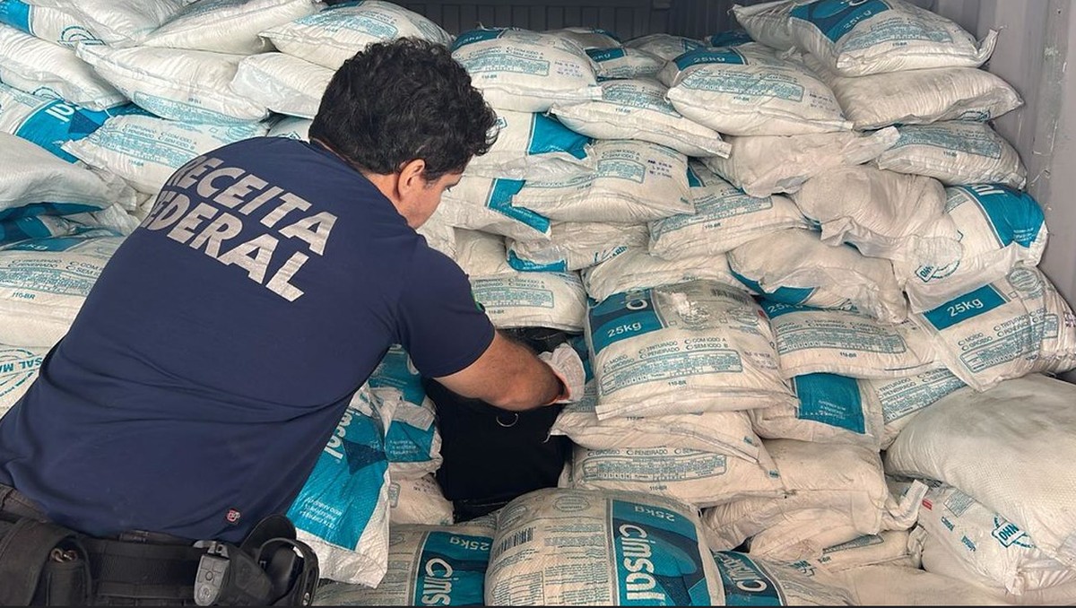 Receita Federal apreende cocaína em carregamento de sal marinho, no ...