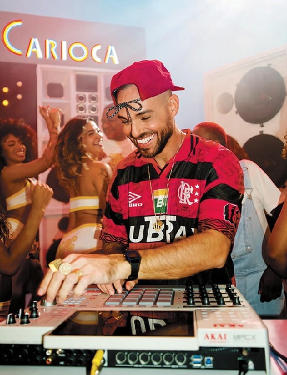 Anitta, Cabelinho, Xamã e Fernanda Abreu: Papatinho reúne timaço
