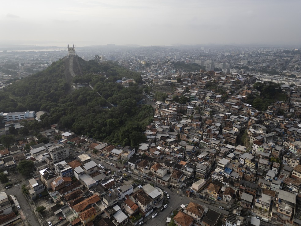 Complexo da Penha — Foto: Márcia Foletto