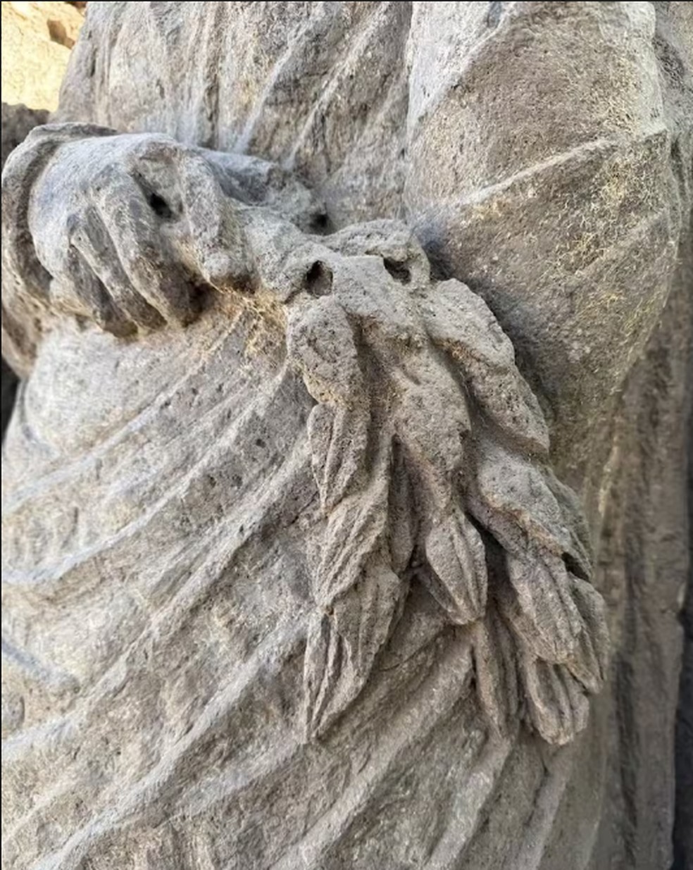 A julgar pelos detalhes da mulher, seria a sacerdotisa Ceres. — Foto: Pompéia Parcho Acheológico
