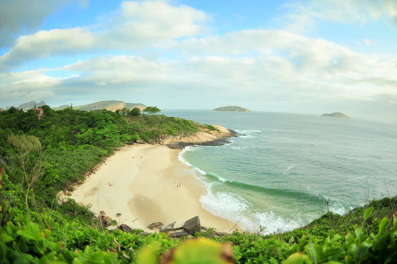 Em busca de mais uma Bandeira Azul, Praia do Sossego, em Niterói, terá novas obras
