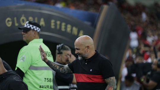 Sem Varela, jovem Wesley engata sequência no Flamengo de Sampaoli após  recusa ao Barcelona