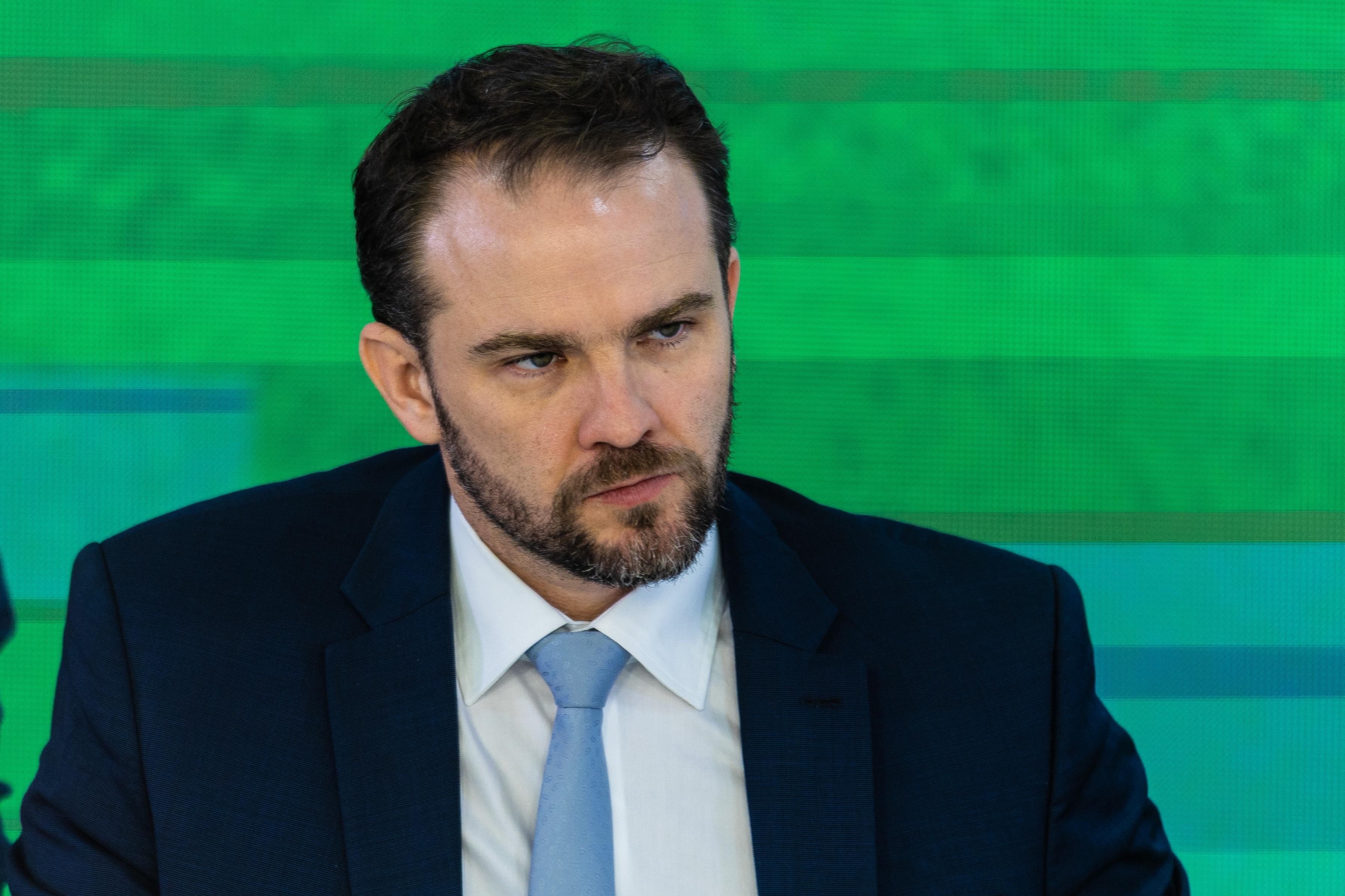 Durigan diz que quer conversar com Malan e Arminio. Mas quer ouvi-los para quê? - QTU Questões do Universo