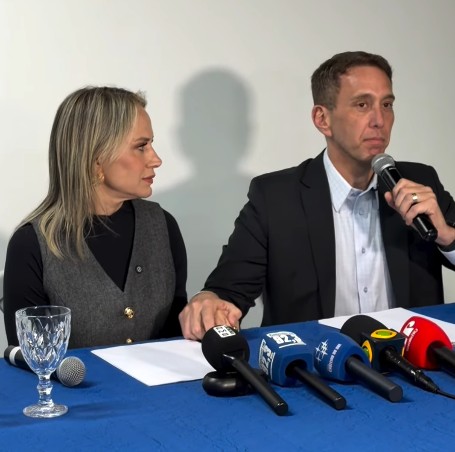 Republicanos suspende prefeito de Sorocaba após vídeo em sede de rival