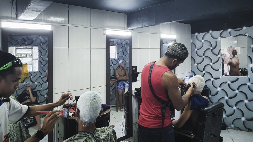 Modismo lota os salões em toda a cidade — Foto: Leo Martins