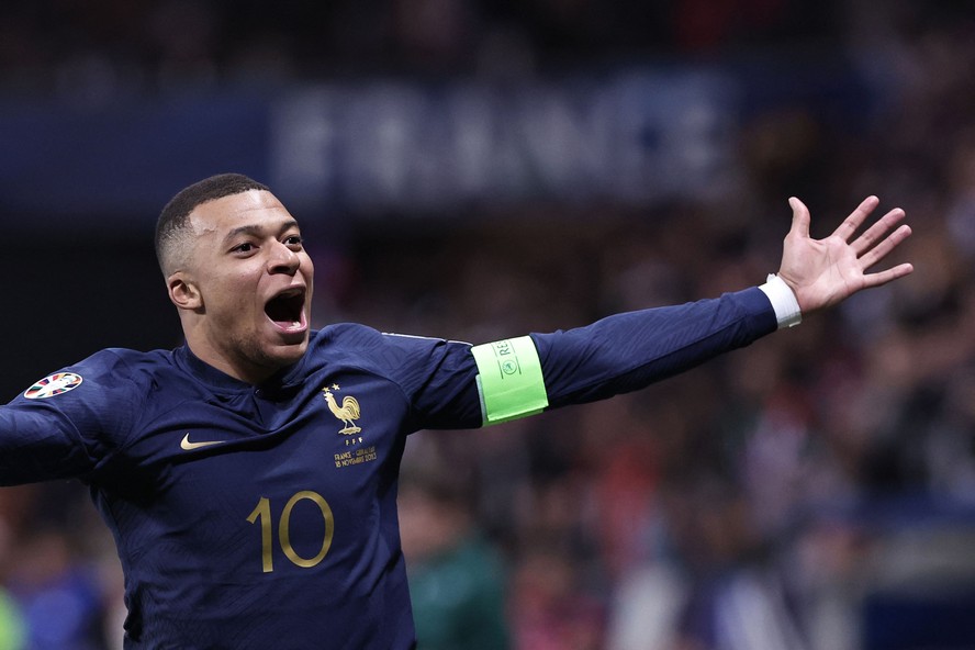 Com três gols de Mbappé, França aplica goleada histórica sobre Gibraltar  pelas eliminatórias da Euro