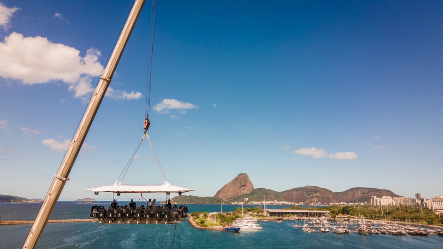 Na esteira do Rock in Rio, o evento Dinner in the Sky aterrissa na cidade nesta semana