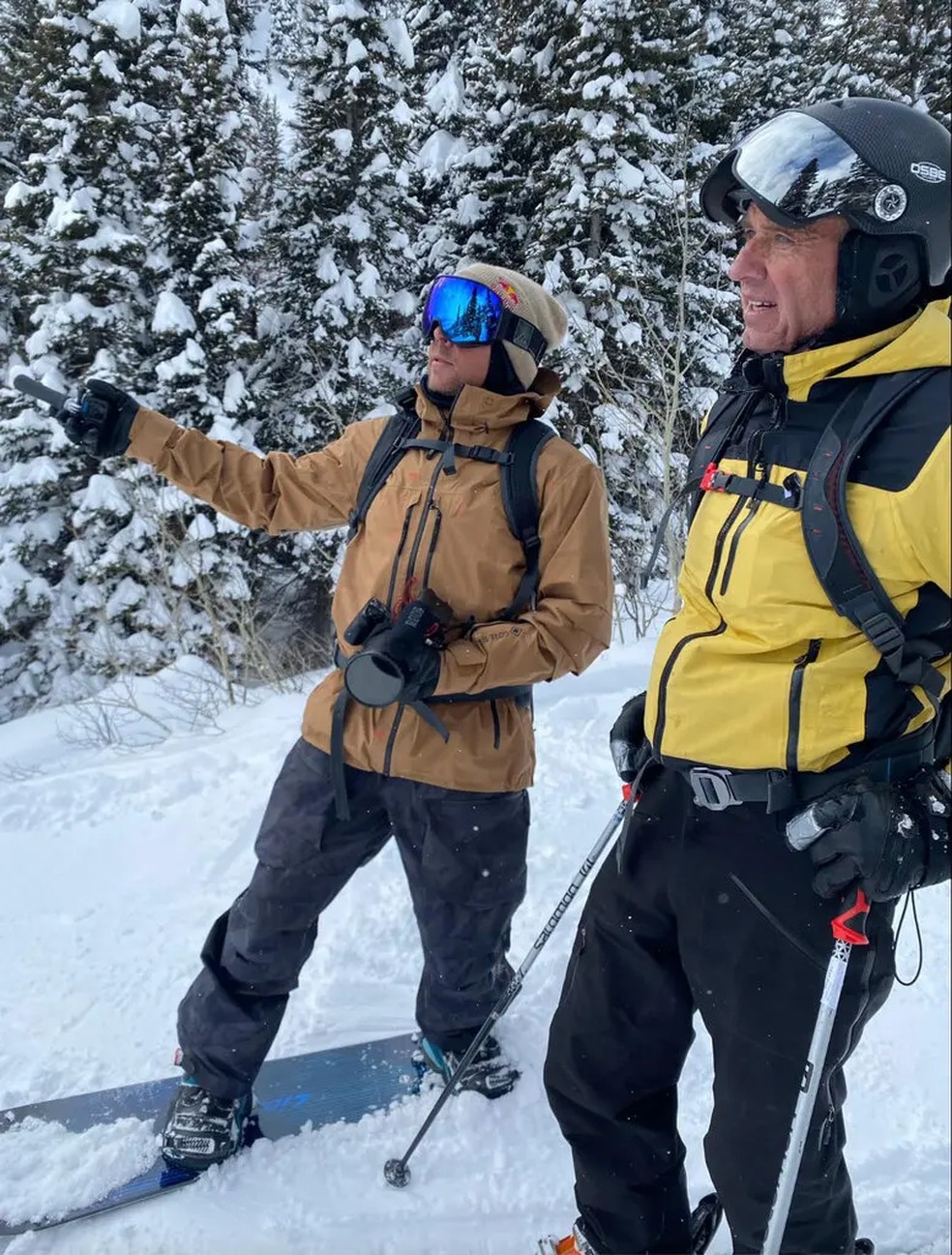 Kennedy frequentou as pistas de Jackson Hole, Wyoming, este ano com o snowboarder profissional Travis Rice. — Foto: Reprodução