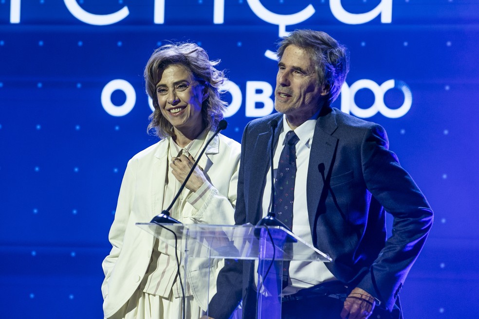 Em 2025, Fernanda Torres e Walter Salles ganharam na categoria Personalidades do Ano — Foto: Guito Moreto