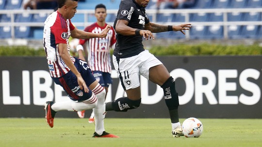 Botafogo empata sem gols com o Junior e avança como segundo de seu grupo na Libertadores