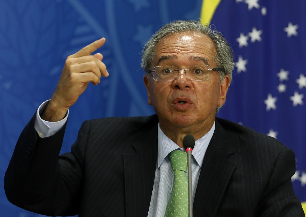 O ministro Paulo Guedes: governo quer aprovar PEC para reduzir preço de combustível por apenas seis meses — Foto: Cristiano Mariz