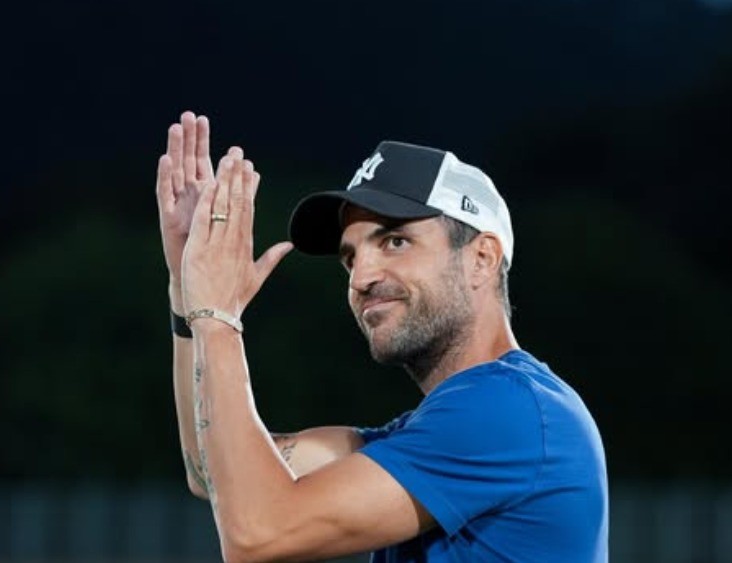 Fàbregas afasta rumores sobre saída após campanha histórica: 