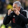 Tite dá instruções ao Flamengo durante o empate com o Peñarol - Eitan ABRAMOVICH / AFP