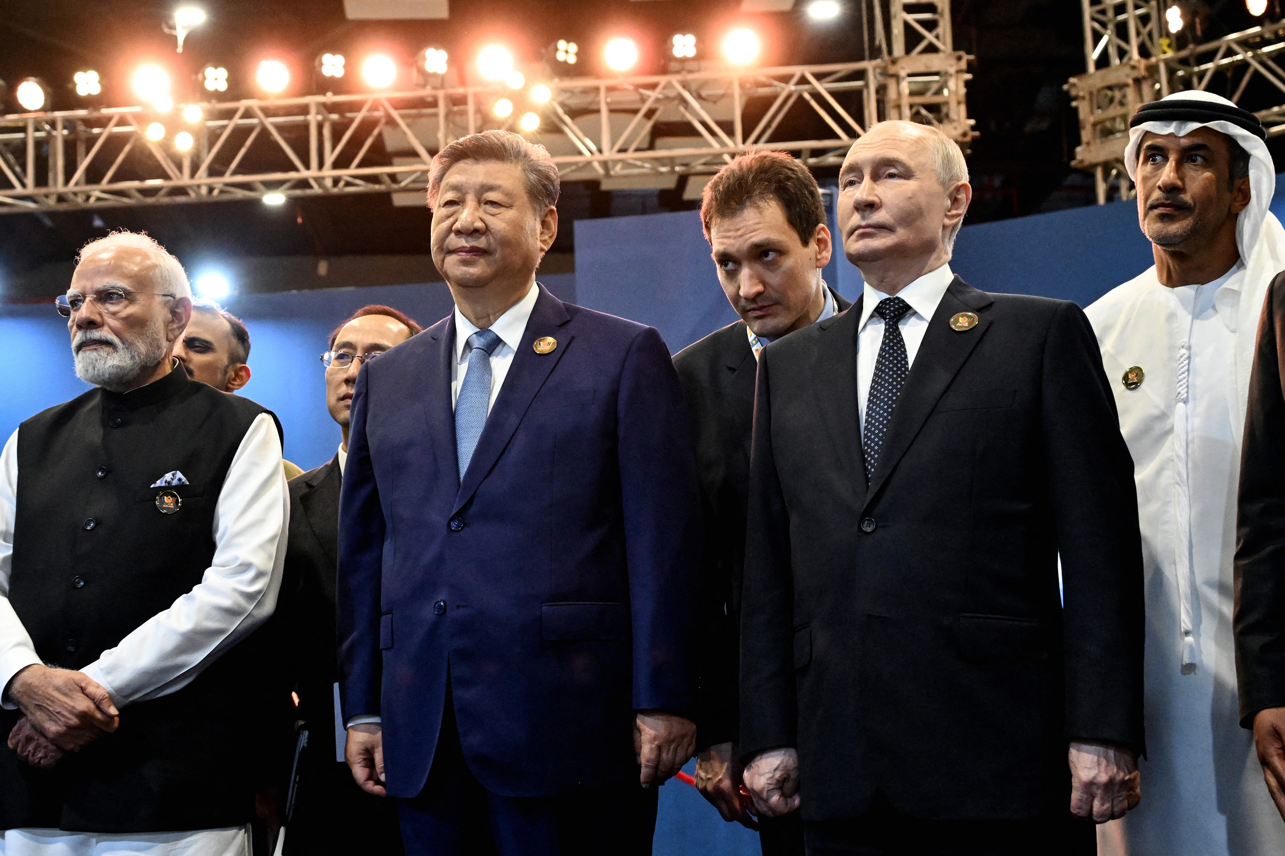 Brics pede 'máxima prudência' no Oriente Médio, e presidente do Irã diz que região 'não precisa de um policial' em referência aos EUA